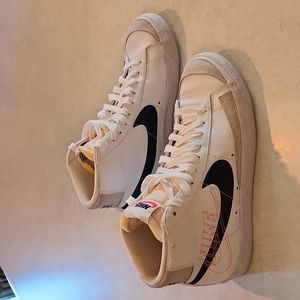 Mens Nike Blazer Mid shoe